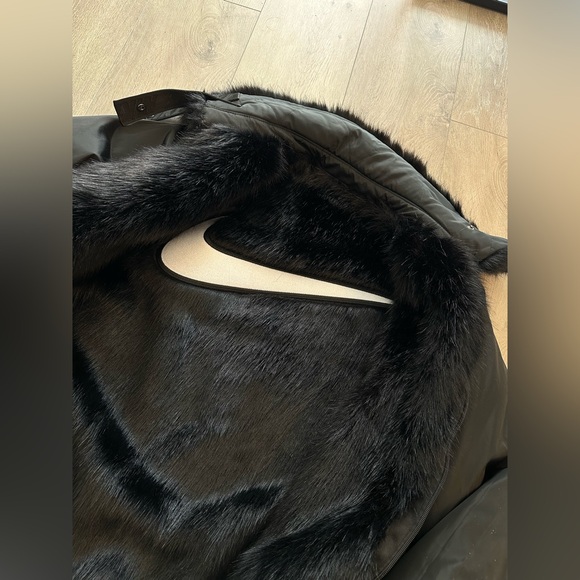 Nike x Ambush Reversible Faux Fur Coat - Picture 5 of 7
